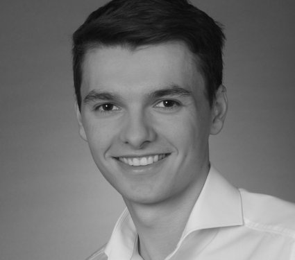 Nicolas-Reuter-portrait-bw.jpg